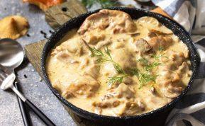 Kreminė vištiena su saulėje džiovintais pomidorais: tobulas vakarienės receptas