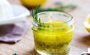 Lengvas ir skanus salotų padažas: pagerins jūsų patiekalus