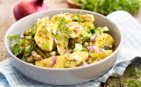 Lengvos salotos su bulvėmis: paprasta, gardu ir autentiška