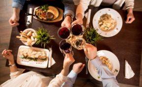 Maisto ir raudono vyno deriniai, kuriuos verta išbandyti