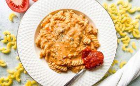 Makaronai su pupelių ir saulėje džiovintų pomidorų padažu