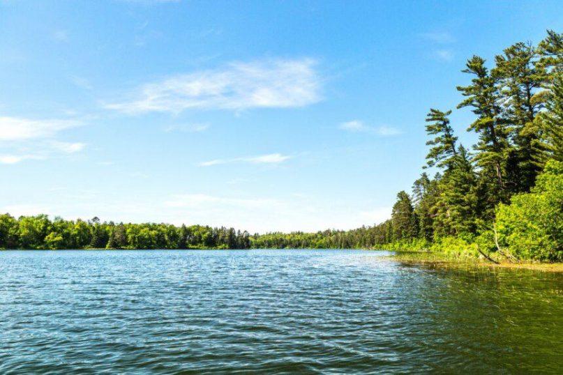 Maudymosi atviruose vandens telkiniuose pavojai