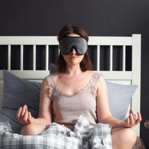 Meditacija prieš miegą: kaip tai veikia savijautą