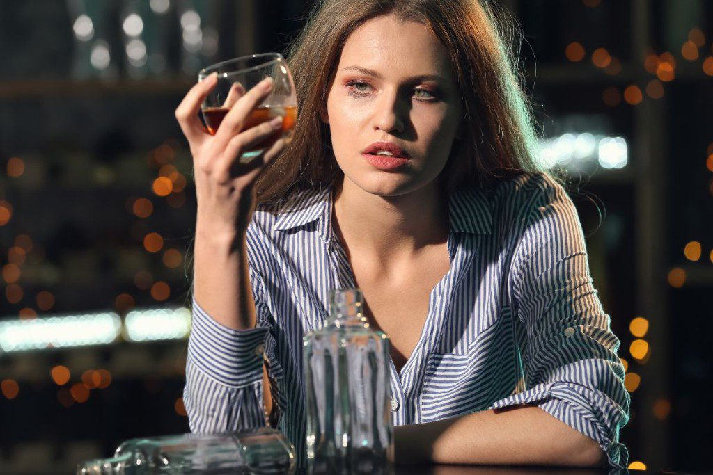 Moksliniai tyrimai apie alkoholio poveikį: ar išgėrę sako tiesą?