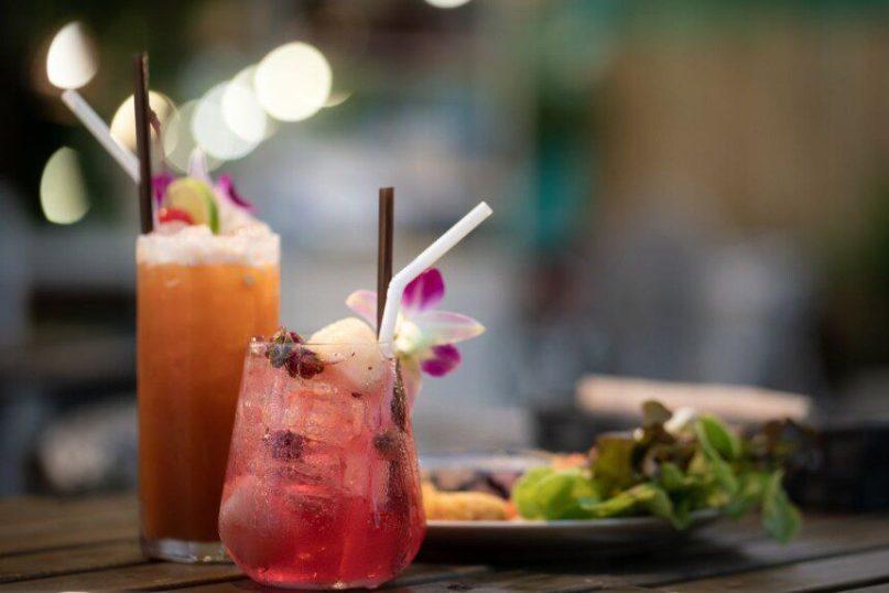 Nealkoholiniai gėrimai: ar tai sveikesnis pasirinkimas vakarėliui ar kasdienybei?