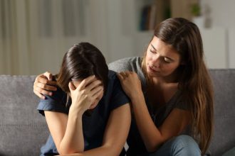 Pagyrimai, kurie gali žeisti: frazės, kurių geriau nesakyti