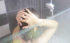 Per karštas dušas gali pakenkti sveikatai: ką būtina žinoti