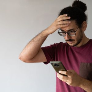 Pirmo pasimatymo nerimas: kaip suvaldyti jausmus ir jaustis užtikrinčiau