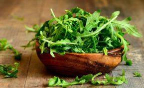 Rukolos nauda sveikatai: kodėl verta ją įtraukti į savo mitybą