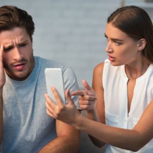 Santykių krizė: ar galima atstatyti santykius po išdavystės?