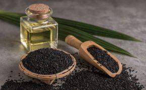 Sezamų aliejus: nauda sveikatai ir jo panaudojimas kasdienėje mityboje