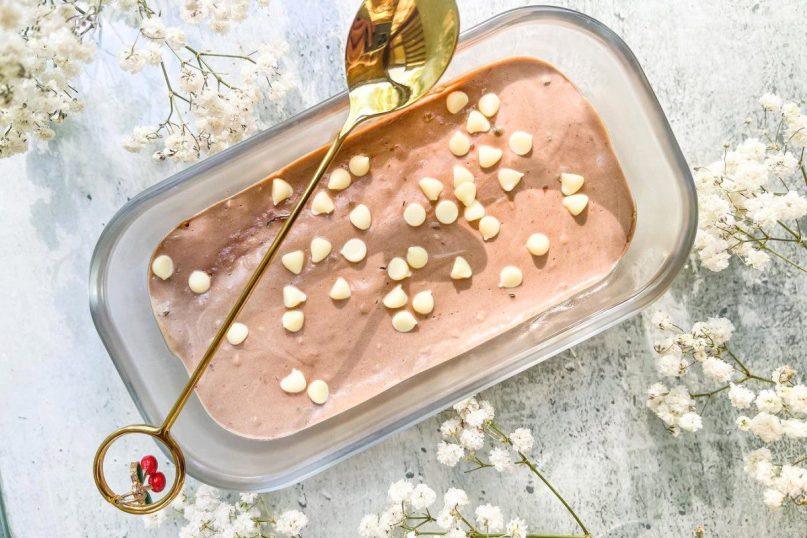 Šokoladinis pudingas smaližių pusryčiams