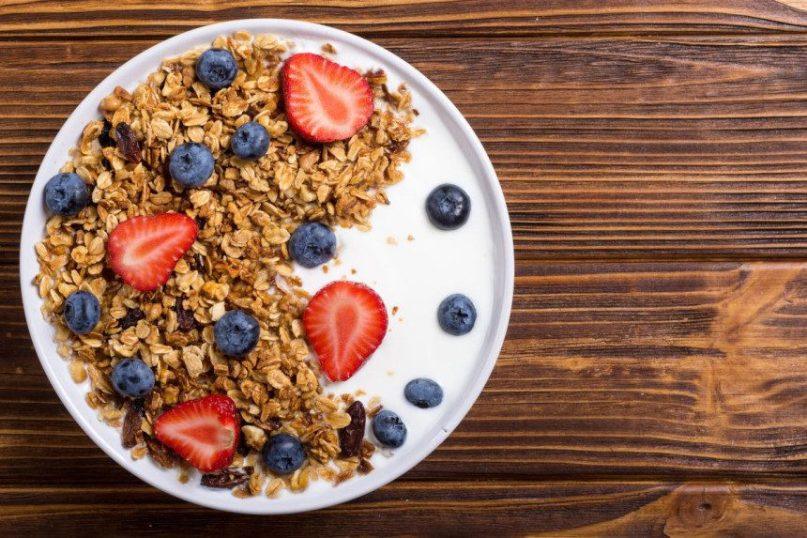 Sveikatai palankūs produktų deriniai: ką verta valgyti kartu?