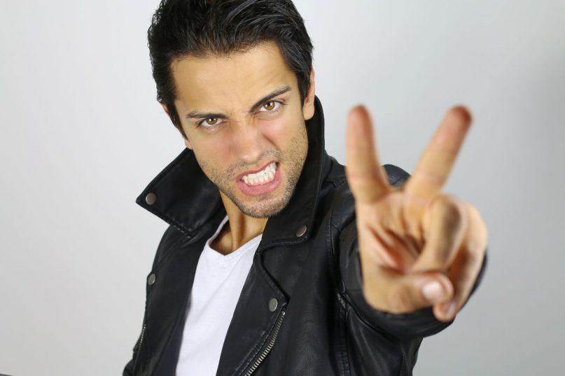 Tamsioji triada: ar „blogo berniuko“ patrauklumas yra mitas?