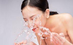 Tinkamiausia vandens temperatūra veido odos priežiūrai
