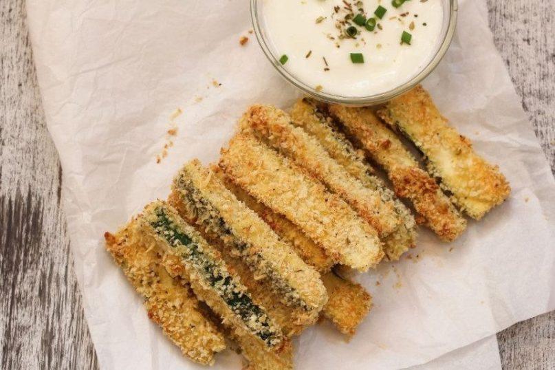 Traškios cukinijų lazdelės orkaitėje