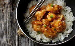 Vištiena su medumi: greitas ir skanus patiekalas kiekvienai dienai