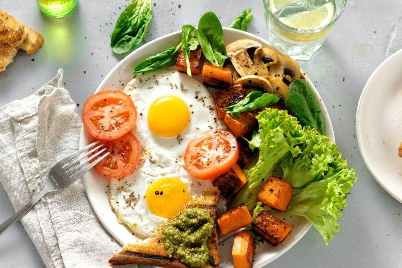 10 maisto produktų, kuriuos patariama valgyti pusryčiams