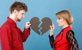 4 Zodiako ženklų poros, kurios greičiausiai išsiskiria