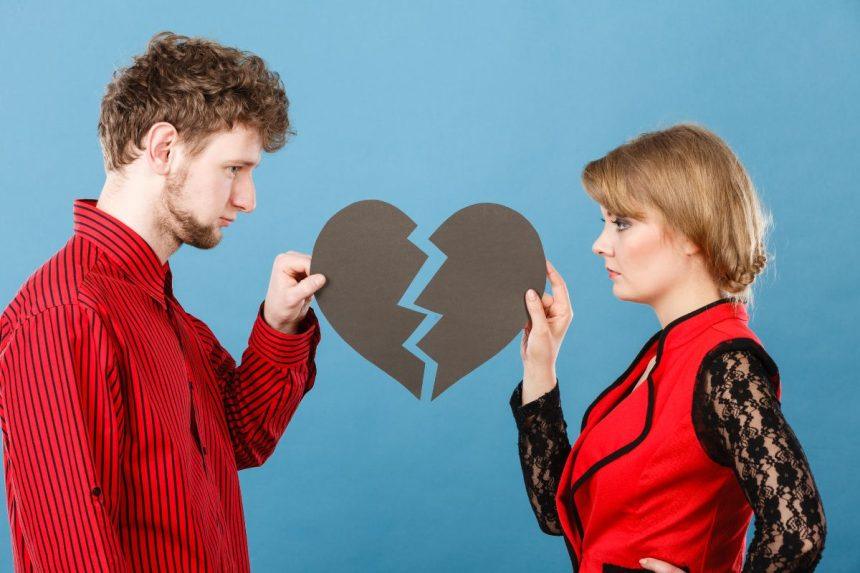 4 Zodiako ženklų poros, kurios greičiausiai išsiskiria