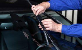 Automobilio langai be dryžių: paprasta gudrybė, kuri atgaivins jūsų valytuvus