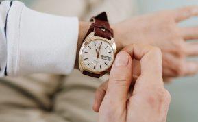 Blogas ženklas: ką daryti, jei sustojo laikrodis?