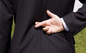 Kaip iš veido išraiškos nustatyti, kad žmogus meluoja?