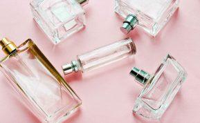 Kaip tinkamai naudoti kvepalus