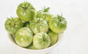 Kasmet žalius pomidorus konservuoju tokiu būdu: labai naudinga ir skanu!
