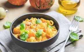 Makaronai moliūgų padaže