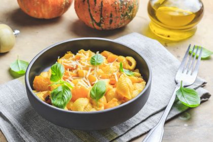 Makaronai moliūgų padaže