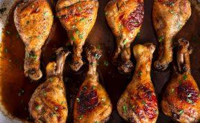 Marinuota orkaitėje kepta vištiena