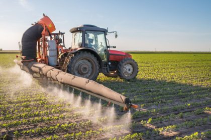 Mokslininkai perspėja apie pesticidą, galintį visam laikui pažeisti vaikų smegenis