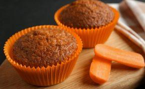 Morkų ir cukinijų keksiukai