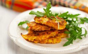 Morkų kepsneliai su kukurūzais