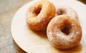 Purios ir trapios orkaitėje keptos spurgytės. Minimalus riebalų kiekis