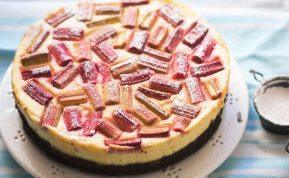 Rabarbarų sūrio pyragas su imbieru