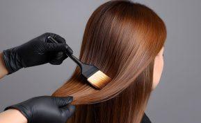 Receptas, kuris atkuria rudą plaukų spalvą, o žilus plaukus paslepia