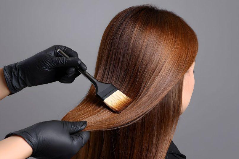 Receptas, kuris atkuria rudą plaukų spalvą, o žilus plaukus paslepia