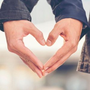 10 meilę įrodančių ženklų, kurie yra neakivaizdūs