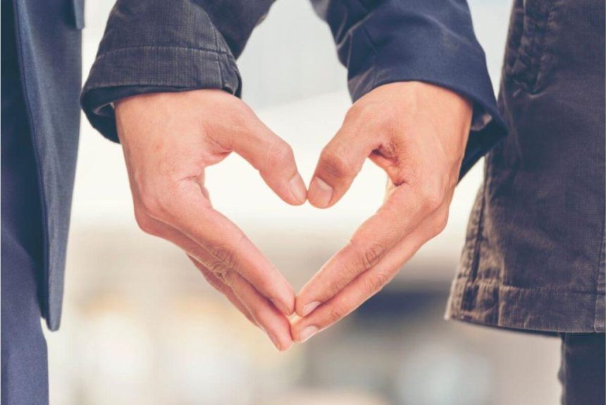 10 meilę įrodančių ženklų, kurie yra neakivaizdūs