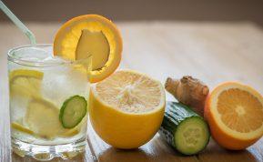 Šis gėrimas naudingas visam kūnui ir tuo pat metu skaistina odą!