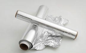 Šis triukas su folija padės grečiau įšilti jūsų radiatoriams. Pasiruoškite sutaupyti už šildymą