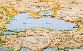 Smūgis rusams: ukrainiečiai sunaikino milijoninės vertės rusų karo laivą