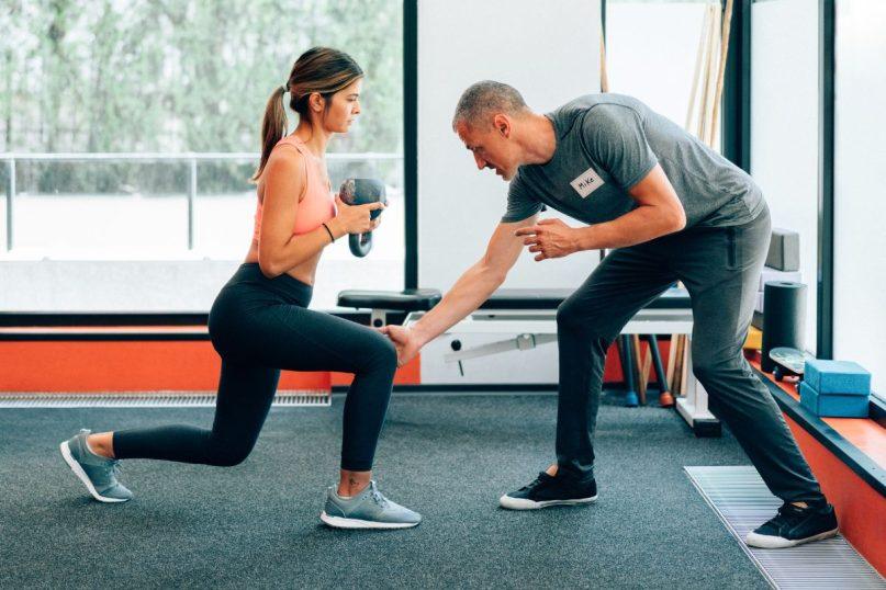 Sporto meistras atsako, ar treniruotės su svoriais padės džiaugtis gražiu kūnu 