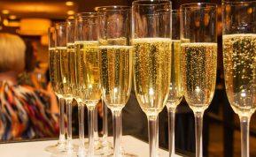 Už suklastotą šampaną Prancūzijoje: vyndarys pasodintas už grotų.