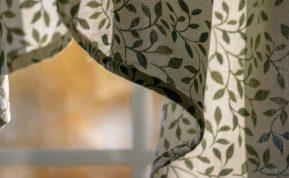 Virtuvės užuolaidos gali būti tarsi naujos. Pasinaudokite šiais patarimais