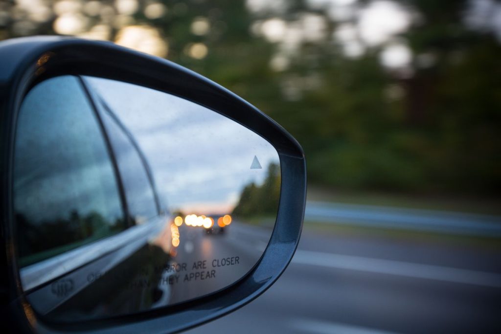 Žinios, kurios padės apsaugoti sveikatą ir gyvybę bet kokioje gyvenimo situacijoje. Akloji automobilio zona
