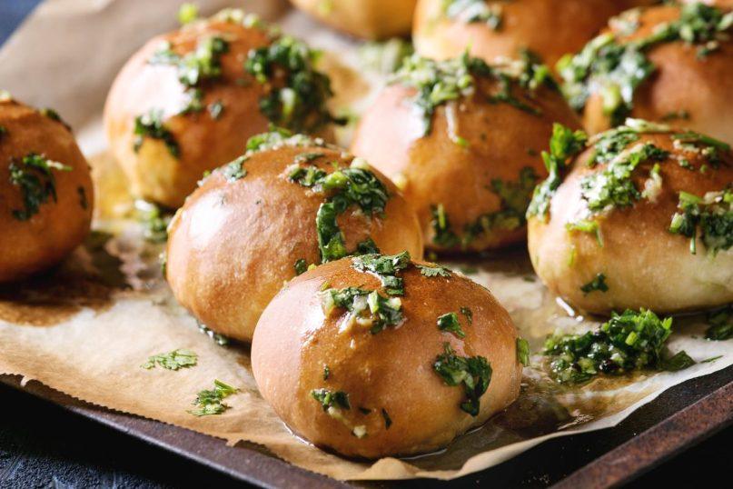 Česnakinės bandelės pagal močiutės receptą