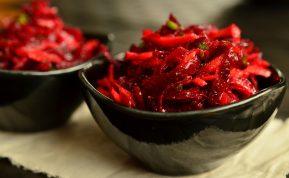 burokėliai ir česnakas